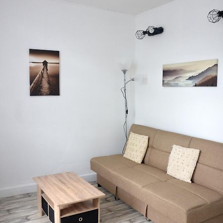 Studio "Au Bord De L'Eau" 2 Chambon-sur-Voueize Екстер'єр фото