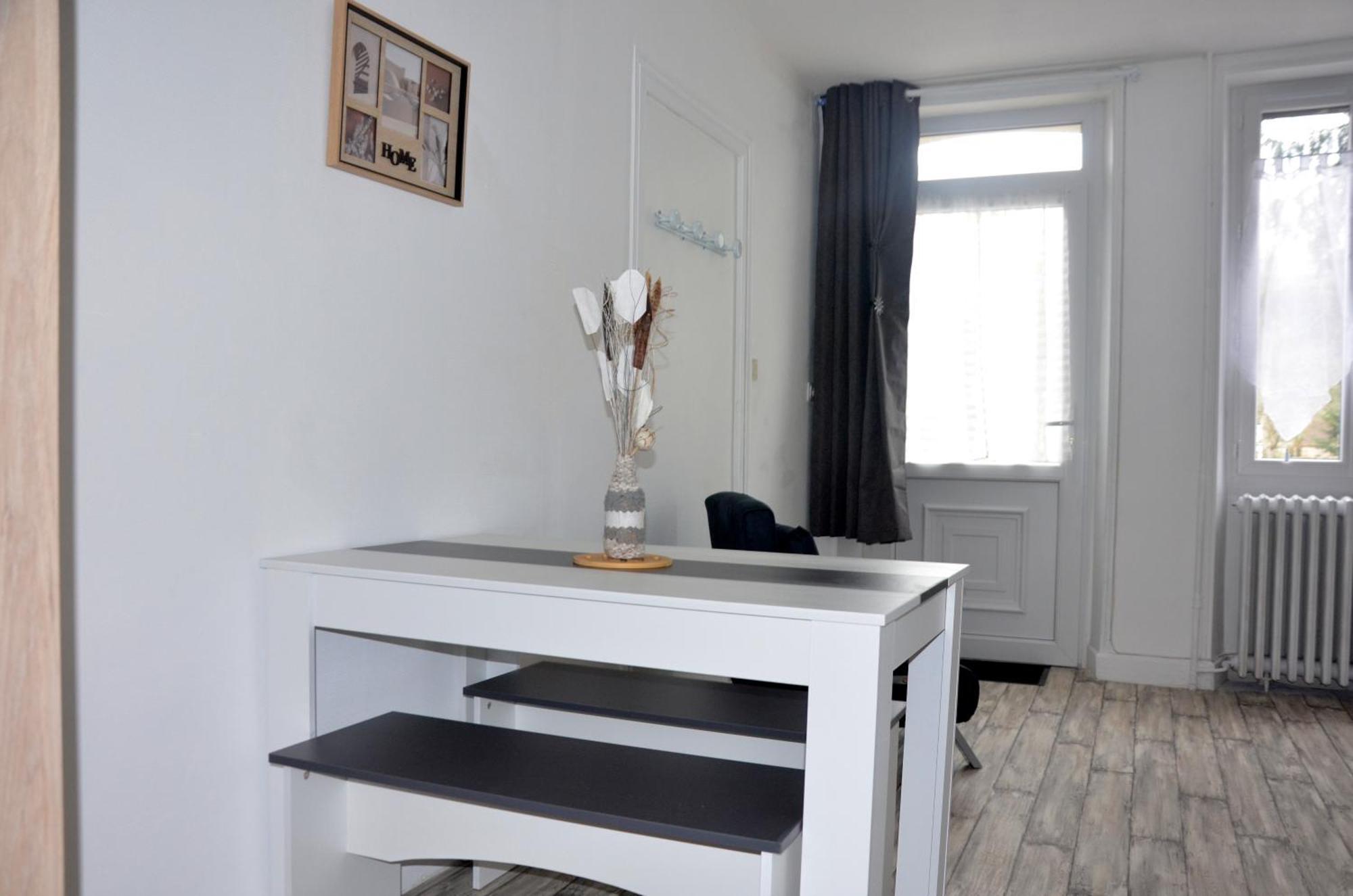 Studio "Au Bord De L'Eau" 2 Chambon-sur-Voueize Екстер'єр фото