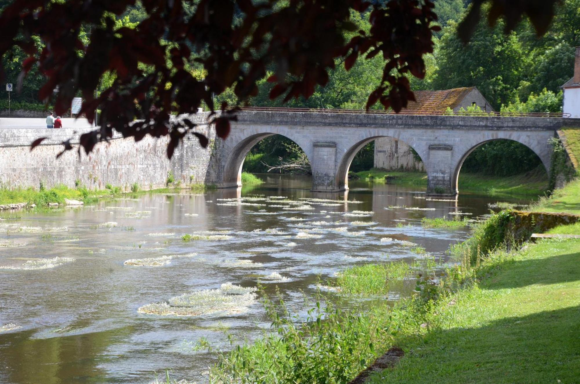 Studio "Au Bord De L'Eau" 2 Chambon-sur-Voueize Екстер'єр фото